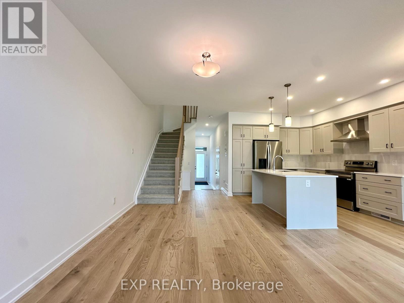 171 Bliss Crescent, Ottawa, Ontario  K2V 0T5 - Photo 4 - X13470158
