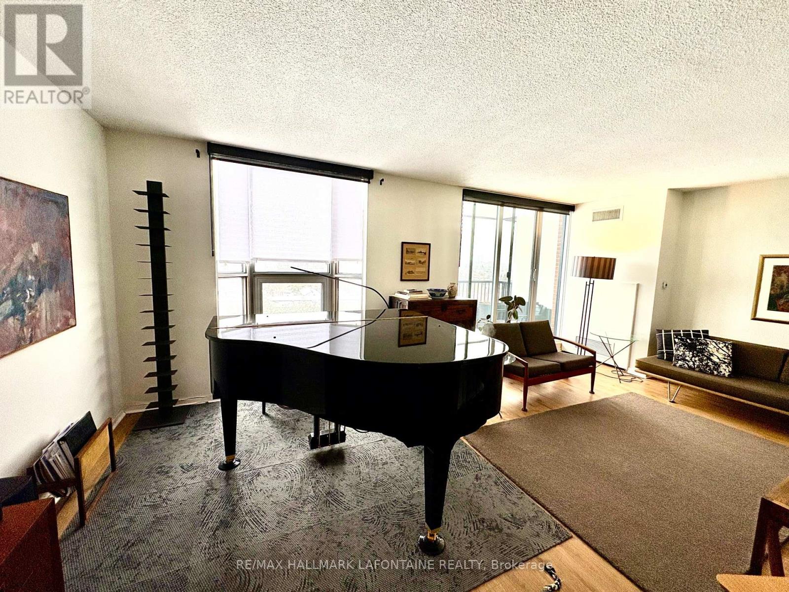 905 - 2951 Riverside Drive, Ottawa, Ontario  K1V 8W6 - Photo 2 - X13470178