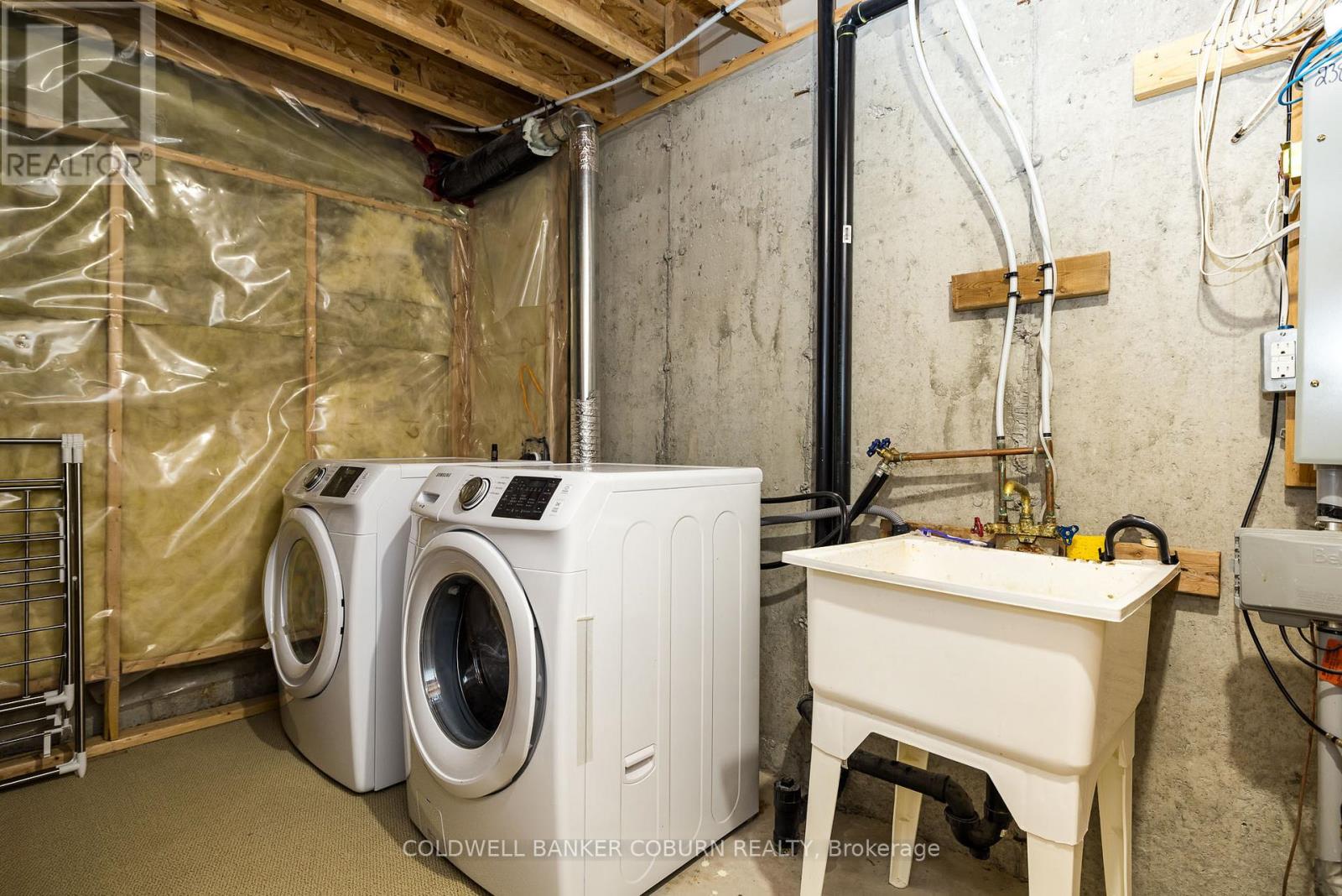 238 Arrita Street, Ottawa, Ontario  K2S 0J7 - Photo 38 - X13470208