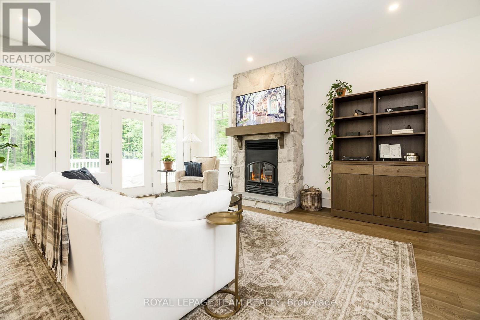 36 Marchbrook Circle, Ottawa, Ontario  K2W 1A1 - Photo 10 - X13470244
