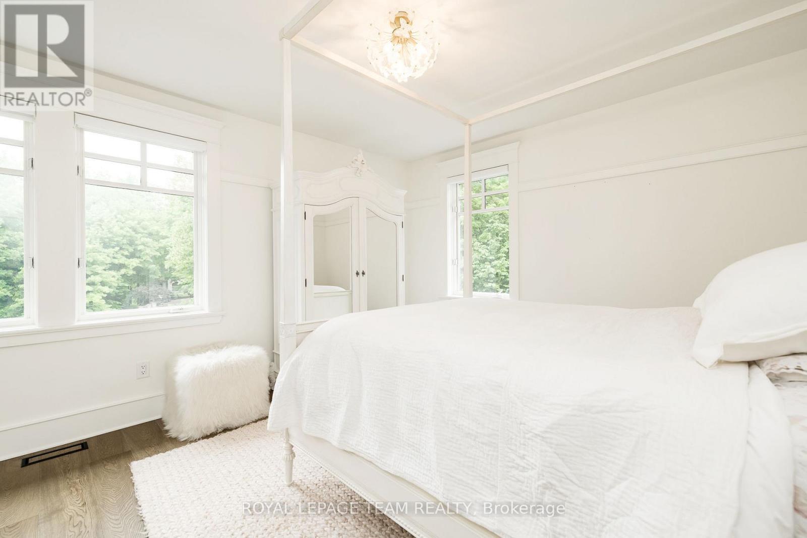 36 Marchbrook Circle, Ottawa, Ontario  K2W 1A1 - Photo 30 - X13470244