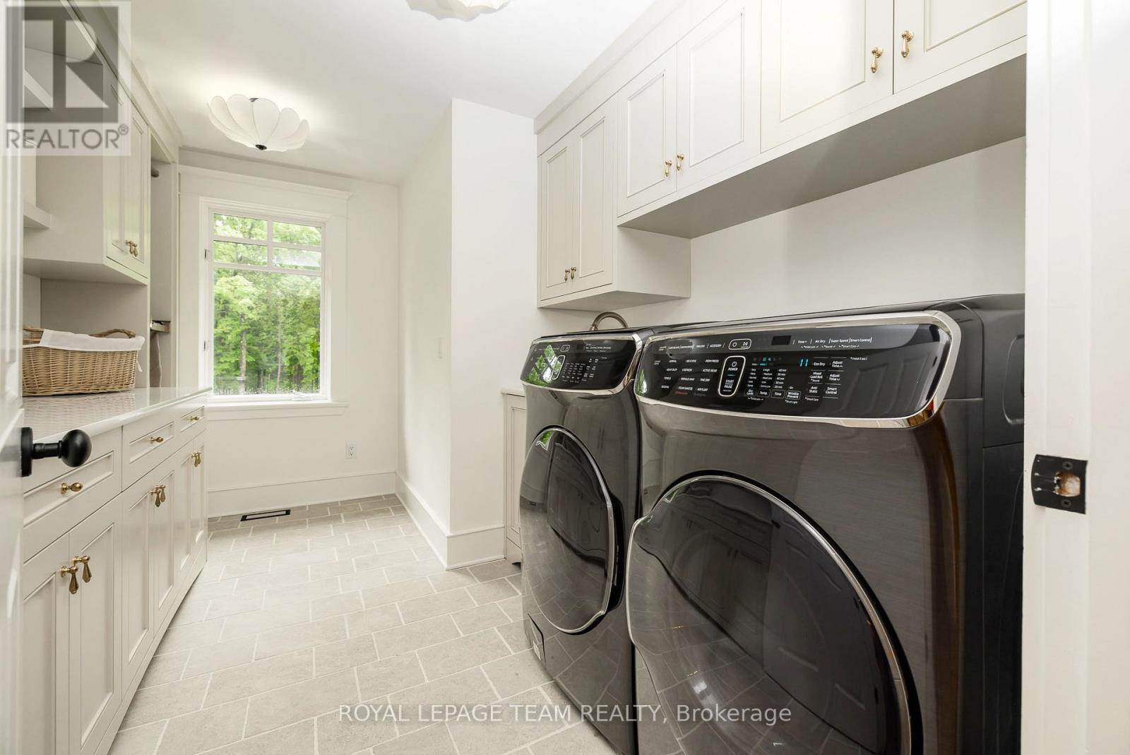 36 Marchbrook Circle, Ottawa, Ontario  K2W 1A1 - Photo 32 - X13470244