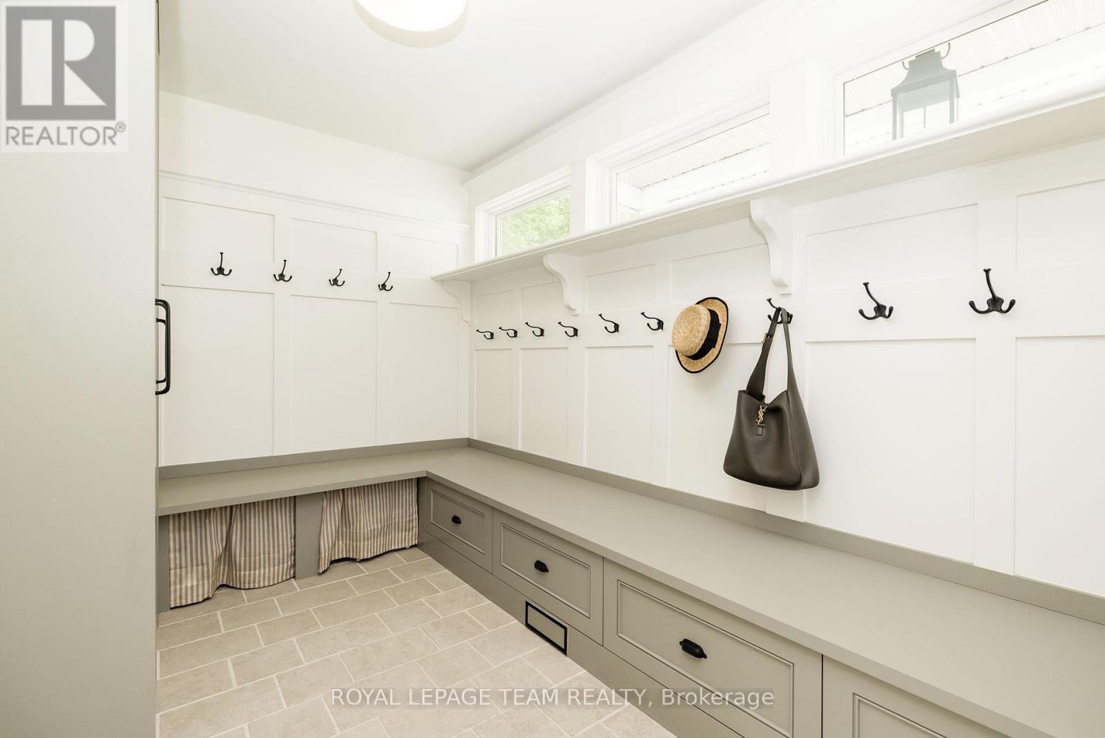 36 Marchbrook Circle, Ottawa, Ontario  K2W 1A1 - Photo 35 - X13470244
