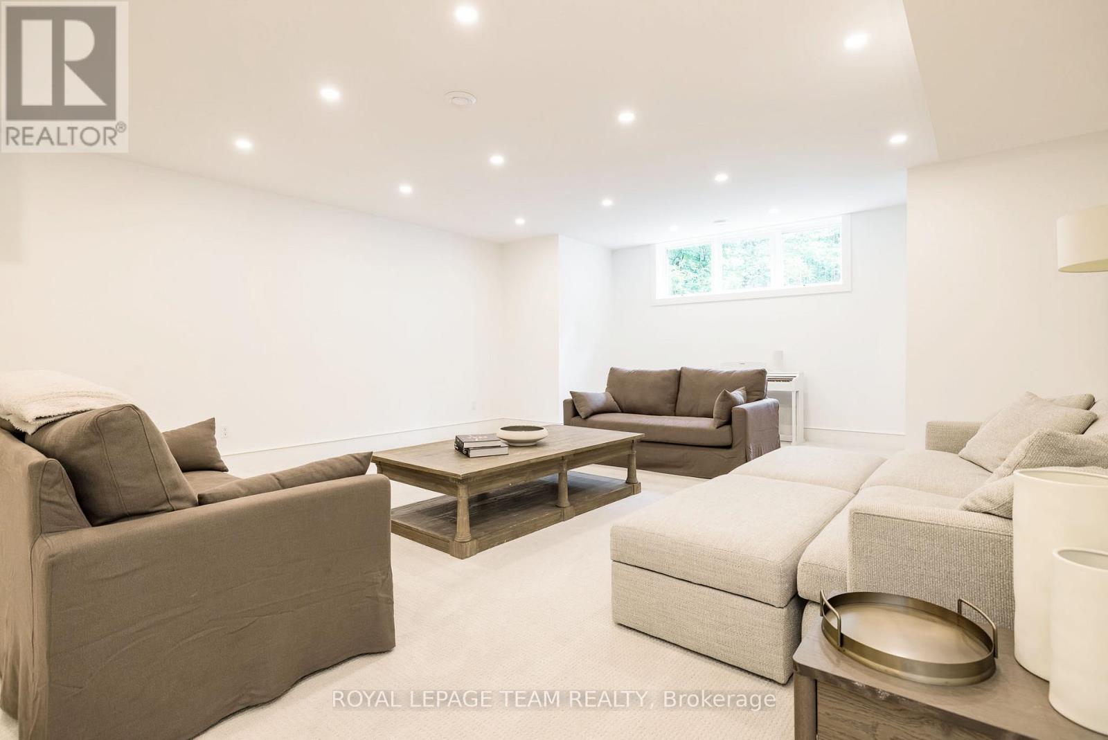36 Marchbrook Circle, Ottawa, Ontario  K2W 1A1 - Photo 39 - X13470244