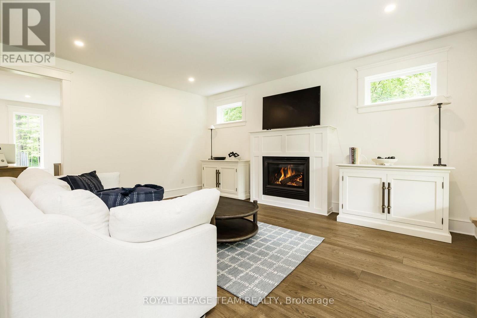 36 Marchbrook Circle, Ottawa, Ontario  K2W 1A1 - Photo 7 - X13470244
