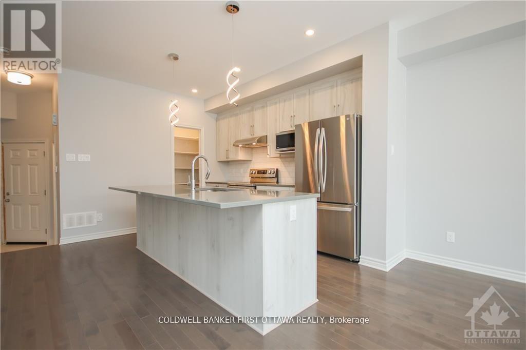 144 Angelonia Crescent, Ottawa, Ontario  K1T 0Y5 - Photo 5 - X13470308
