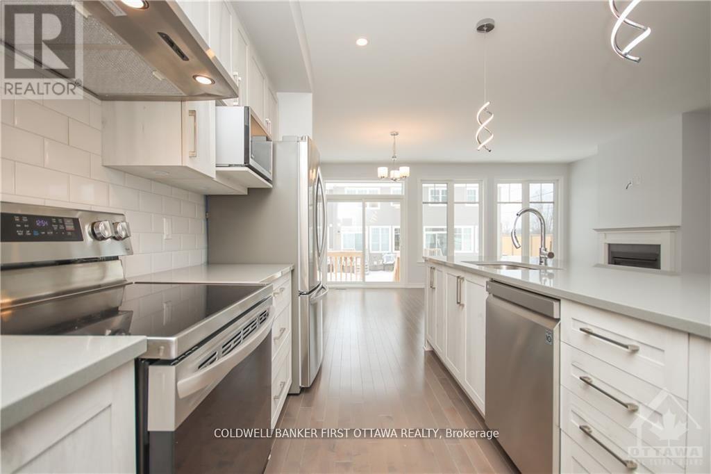144 Angelonia Crescent, Ottawa, Ontario  K1T 0Y5 - Photo 6 - X13470308