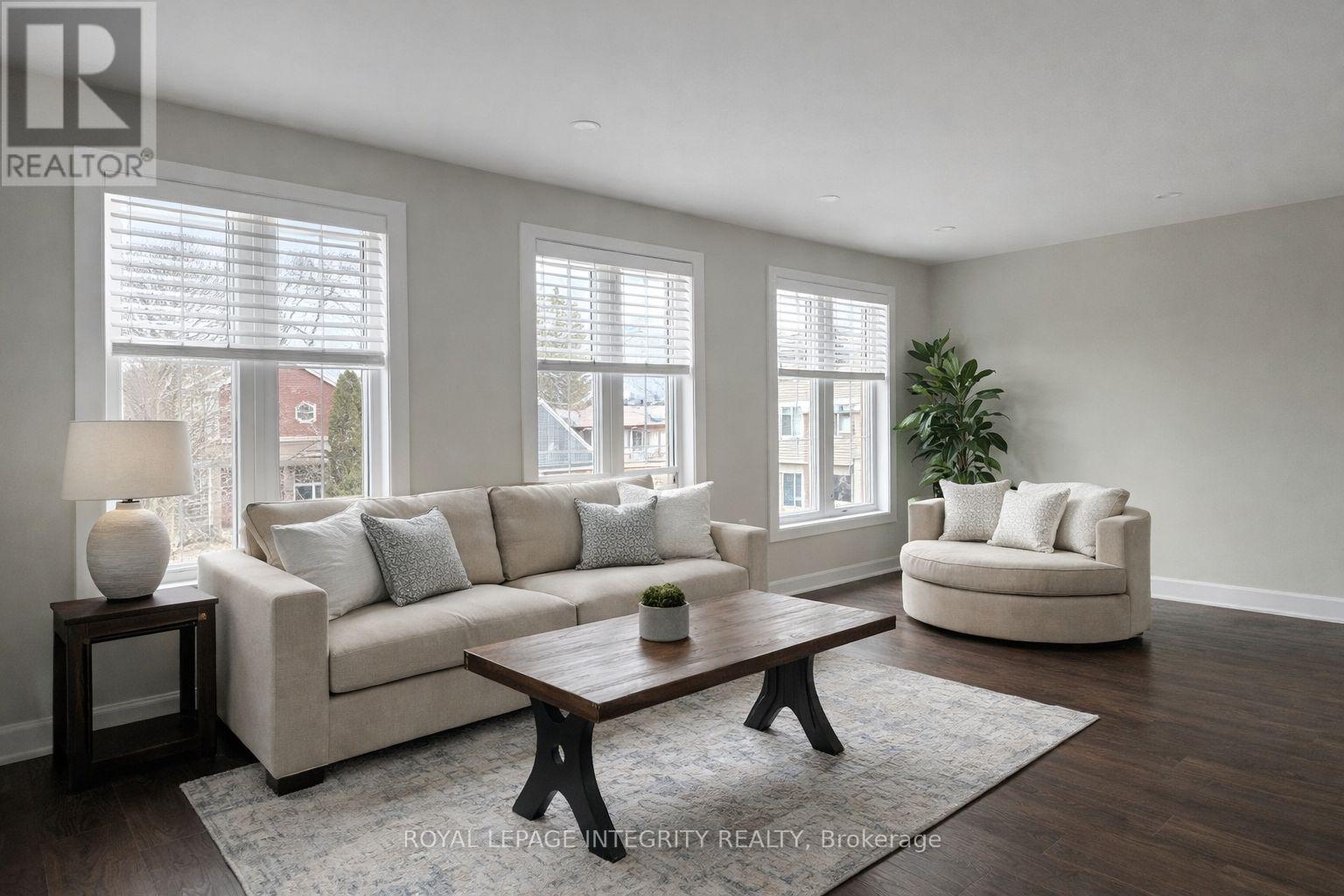 A - 9 Gwynne Avenue, Ottawa, Ontario  K1Y 1X1 - Photo 2 - X13470310