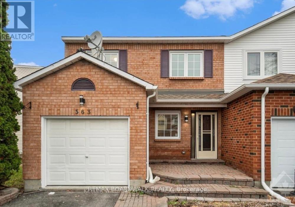 563 Latour Crescent, Ottawa, Ontario  K4A 1N6 - Photo 2 - X13470376