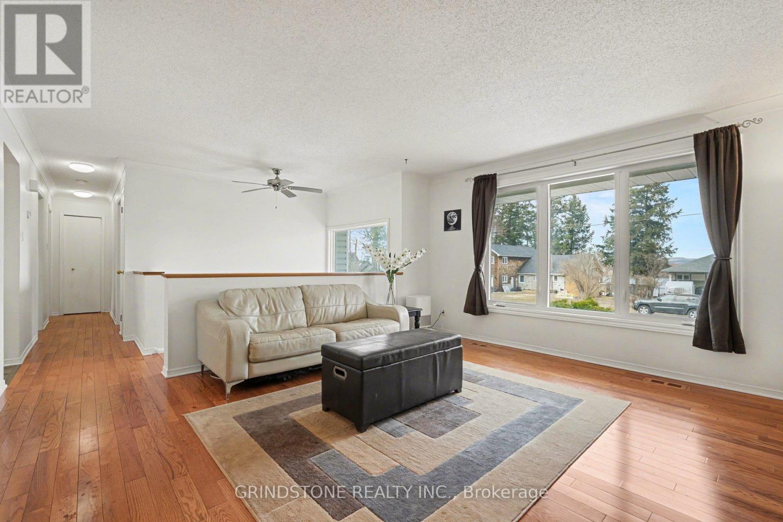 319 Riverwood Drive, Ottawa, Ontario  K0A 3M0 - Photo 3 - X13470406