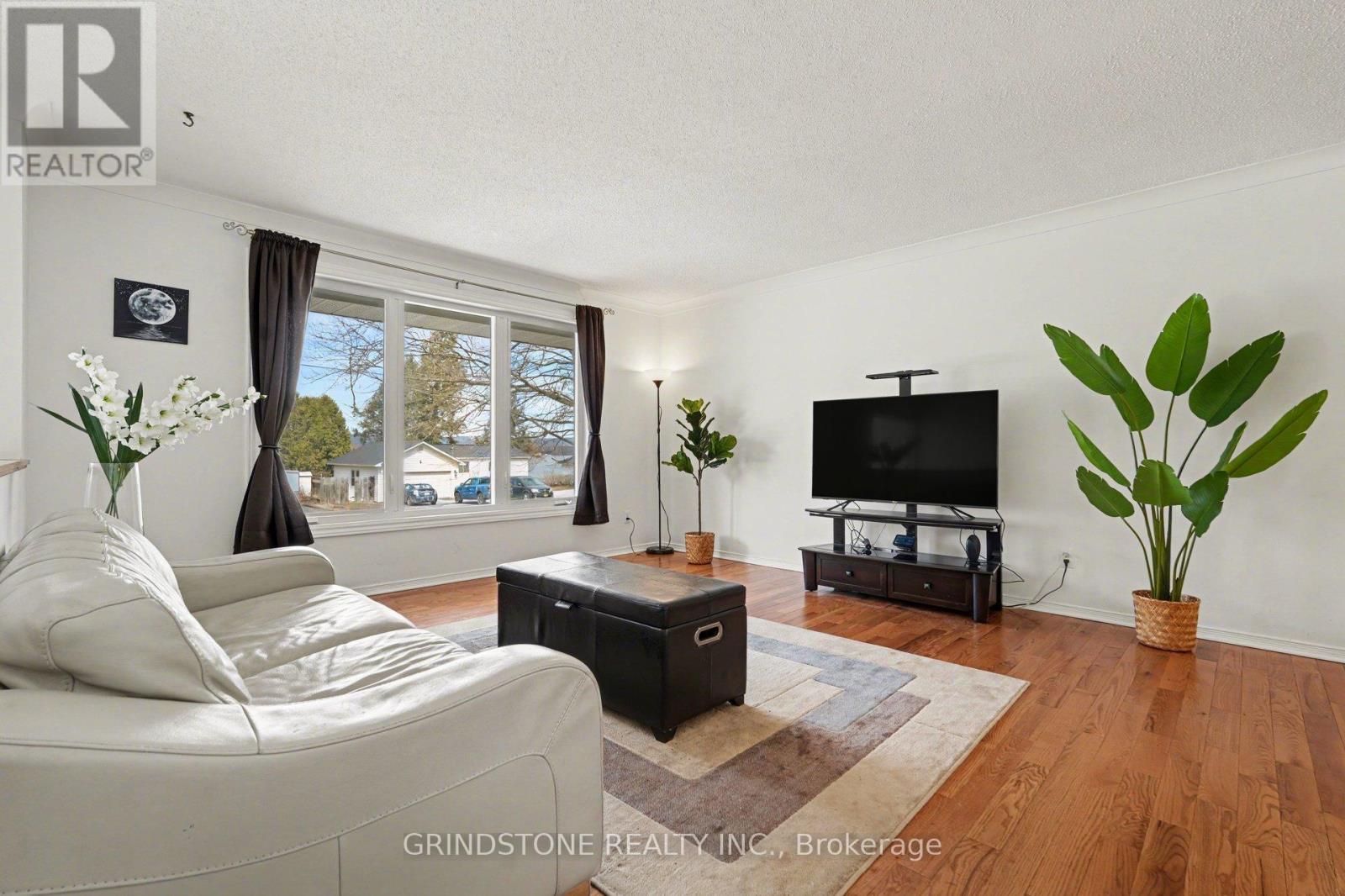 319 Riverwood Drive, Ottawa, Ontario  K0A 3M0 - Photo 4 - X13470406