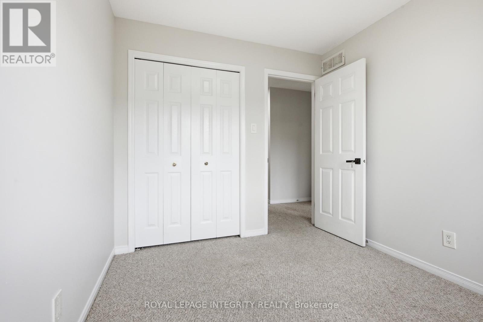 92 Inverkip Avenue, Ottawa, Ontario  K1T 4C3 - Photo 23 - X13470414
