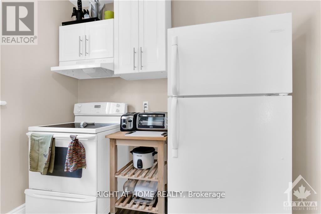 24 Desjardins Avenue, Ottawa, Ontario  K1N 5N9 - Photo 11 - X13470470