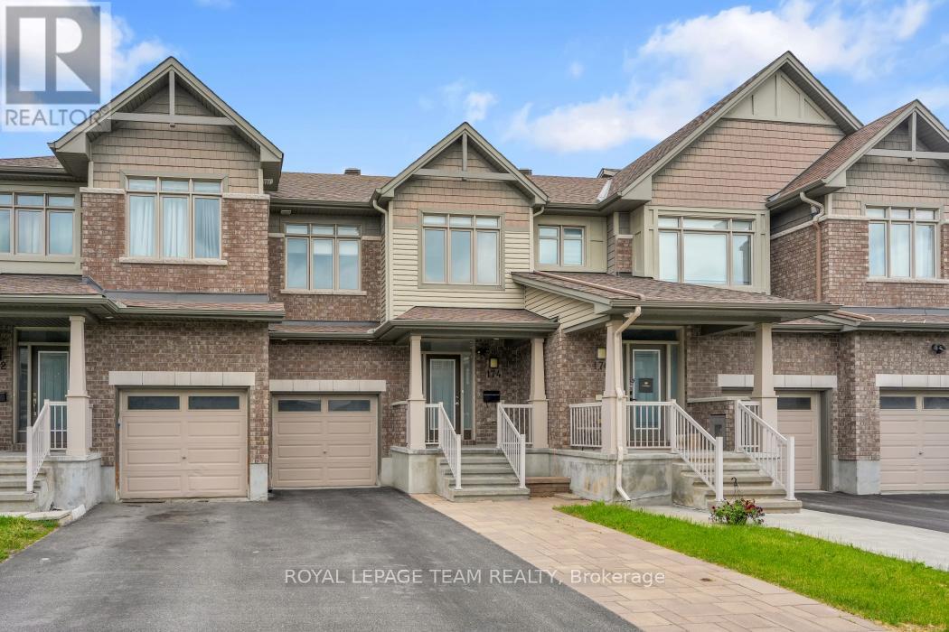 174 Hawkshaw Crescent, Ottawa, Ontario  K2J 0J7 - Photo 2 - X13470506