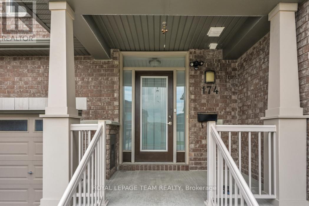 174 Hawkshaw Crescent, Ottawa, Ontario  K2J 0J7 - Photo 4 - X13470506