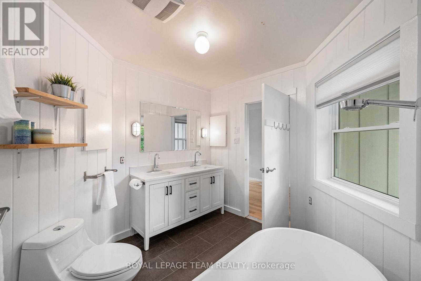 631 Courtenay Avenue, Ottawa, Ontario  K2A 3B6 - Photo 22 - X13470792