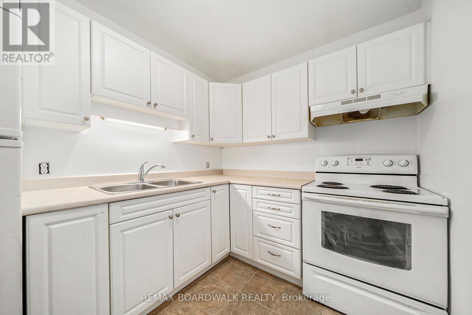 A - 136 Prescott Street, North Grenville, Ontario  K0G 1J0 - Photo 4 - X13471028