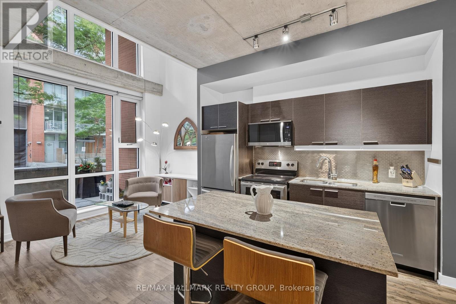 353 Mcleod Street, Ottawa, Ontario  K2P 1A2 - Photo 12 - X13471030