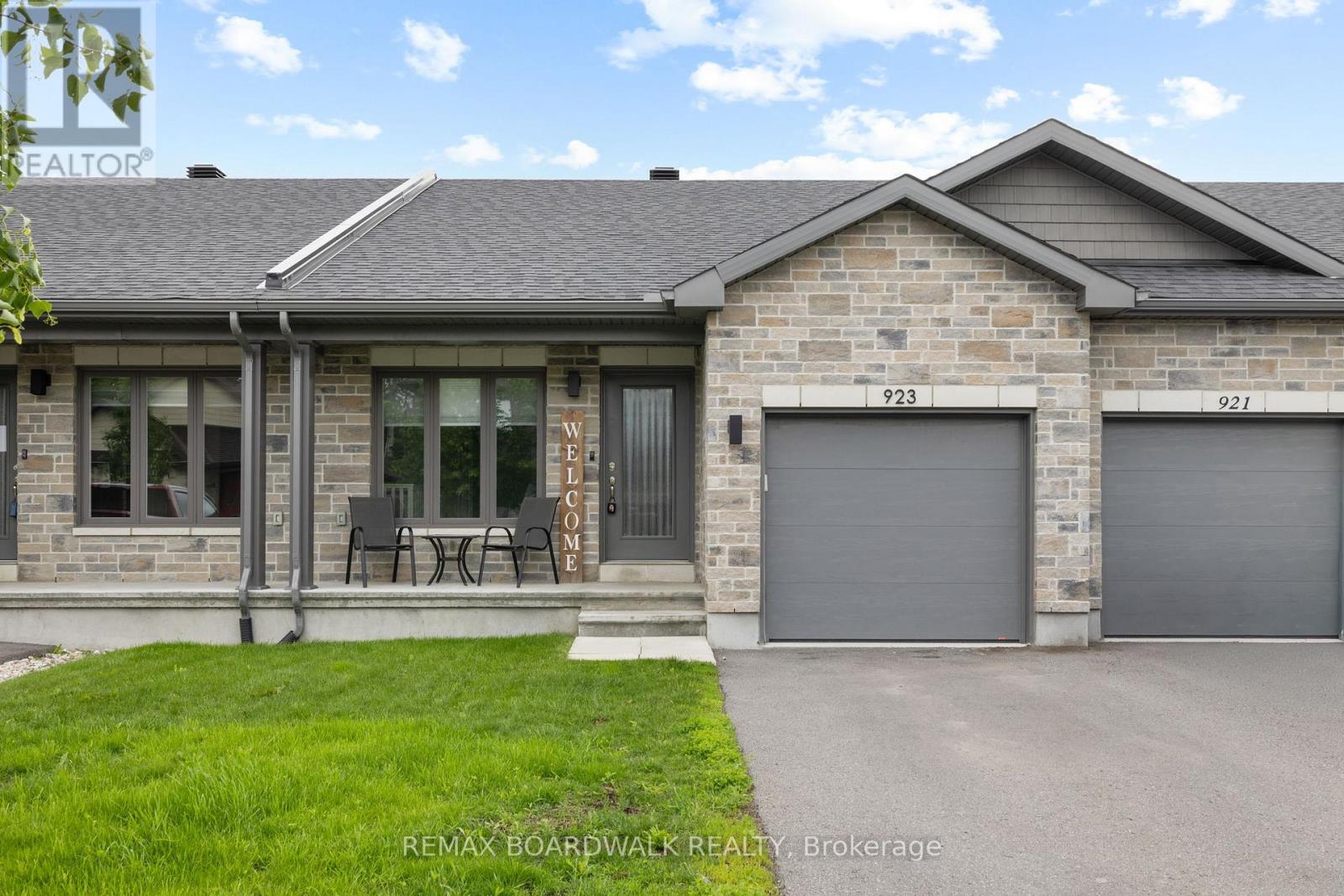 923 Leishman Drive, Mississippi Mills, Ontario  K0A 1A0 - Photo 1 - X13471172