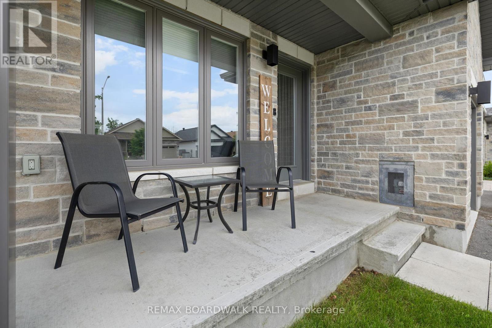 923 Leishman Drive, Mississippi Mills, Ontario  K0A 1A0 - Photo 2 - X13471172