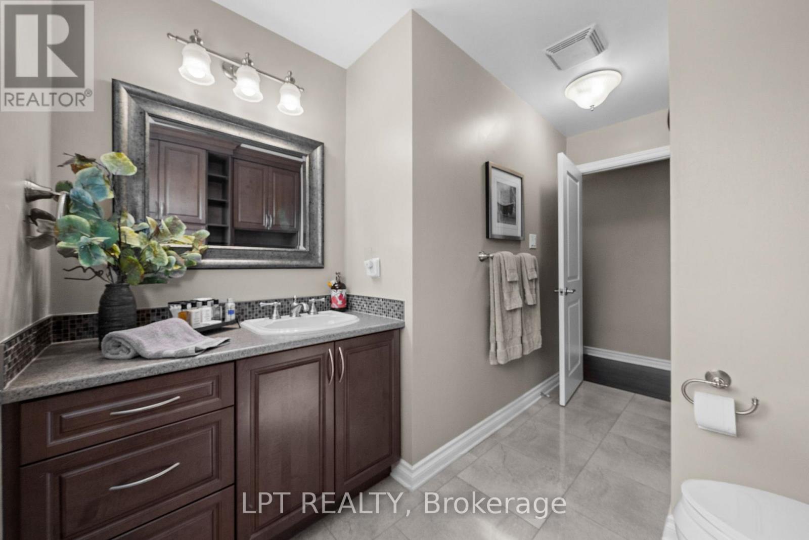 38 Glendenning Drive, Ottawa, Ontario  K2H 7Y9 - Photo 34 - X13471406