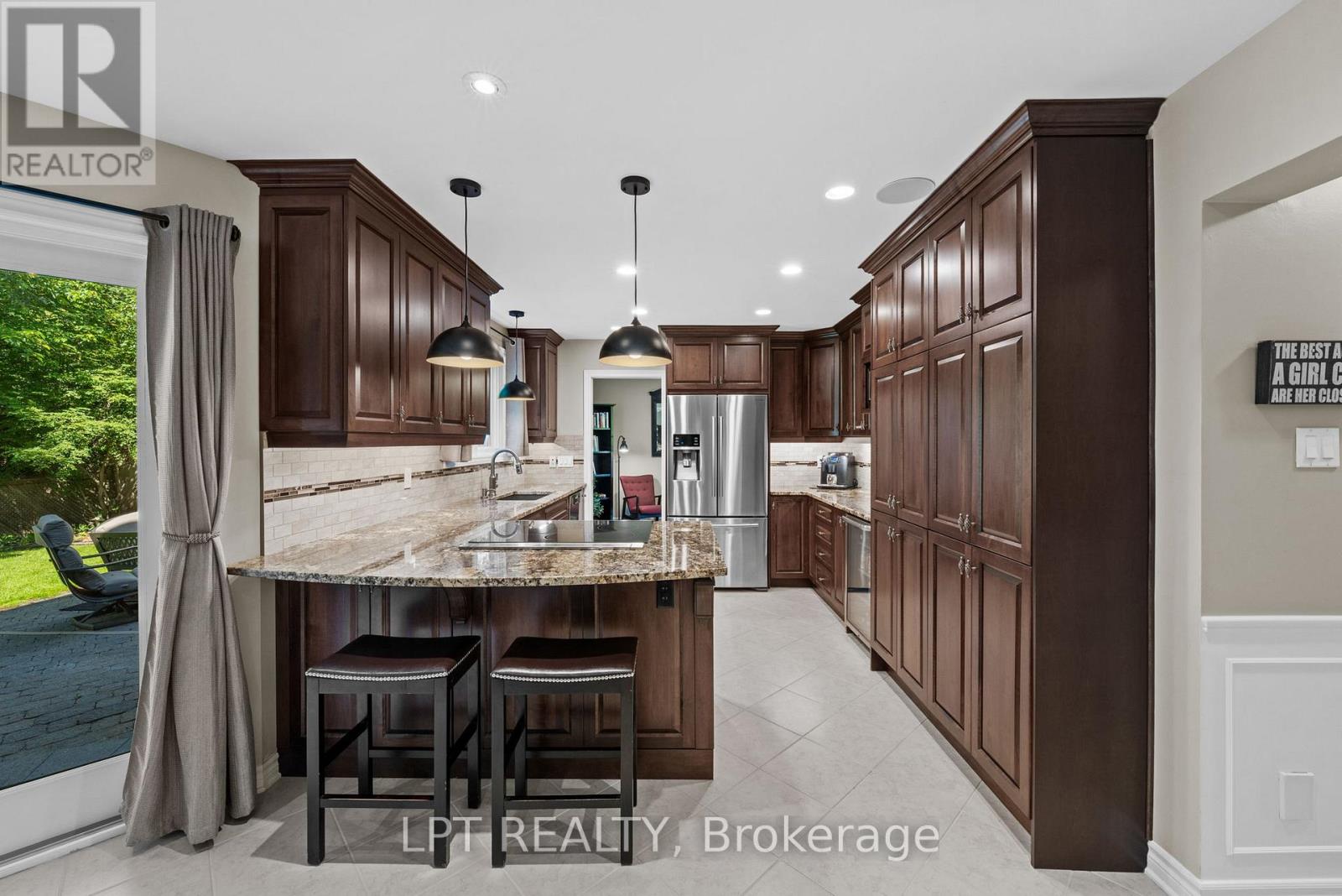 38 Glendenning Drive, Ottawa, Ontario  K2H 7Y9 - Photo 8 - X13471406