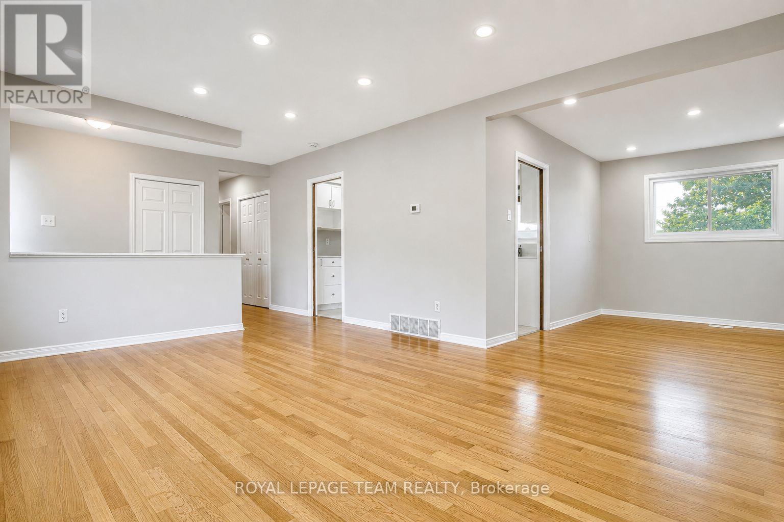 31 Pritchard Drive, Ottawa, Ontario  K2G 1B2 - Photo 4 - X13471472