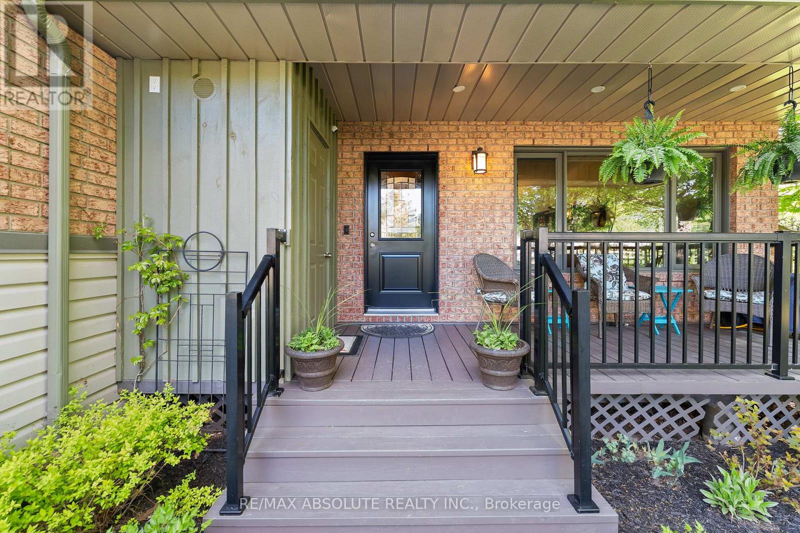 864 Centre Street, Mcnab/braeside, Ontario  K0A 1G0 - Photo 2 - X13471664