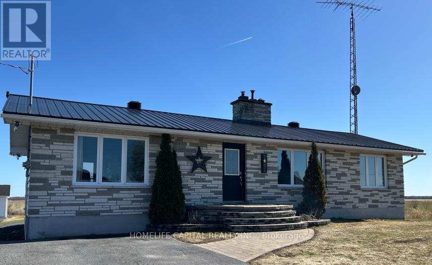 1091 County Rd 15 Road, Alfred And Plantagenet, Ontario  K0B 1A0 - Photo 2 - X13471674
