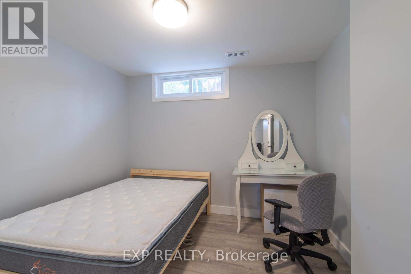 1057 Falaise Road, Ottawa, Ontario  K2C 0M6 - Photo 8 - X13471742