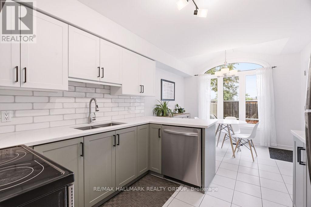 1542 Tonilee Drive, Ottawa, Ontario  K1J 1C1 - Photo 15 - X13471760