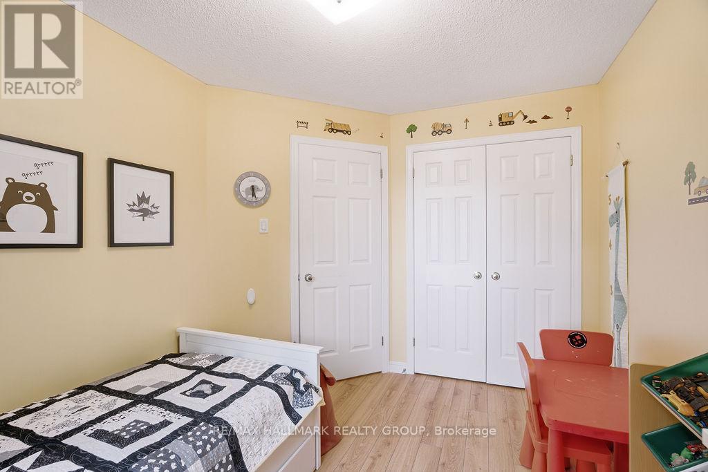 1542 Tonilee Drive, Ottawa, Ontario  K1J 1C1 - Photo 35 - X13471760