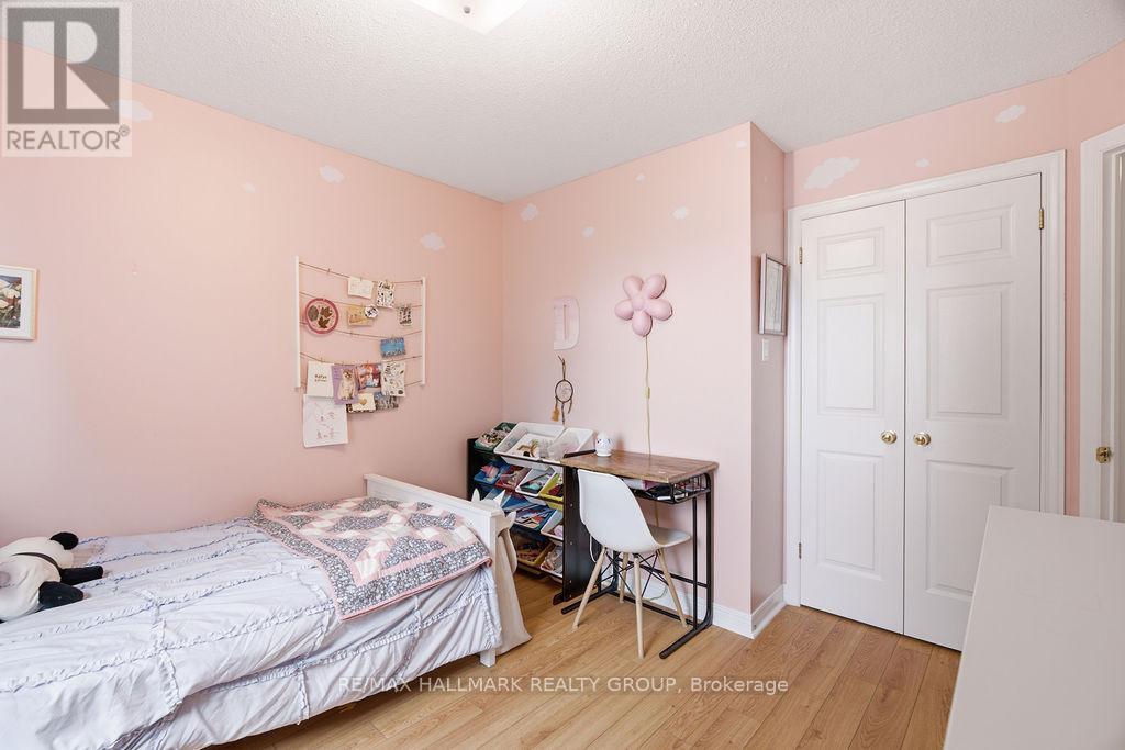 1542 Tonilee Drive, Ottawa, Ontario  K1J 1C1 - Photo 37 - X13471760