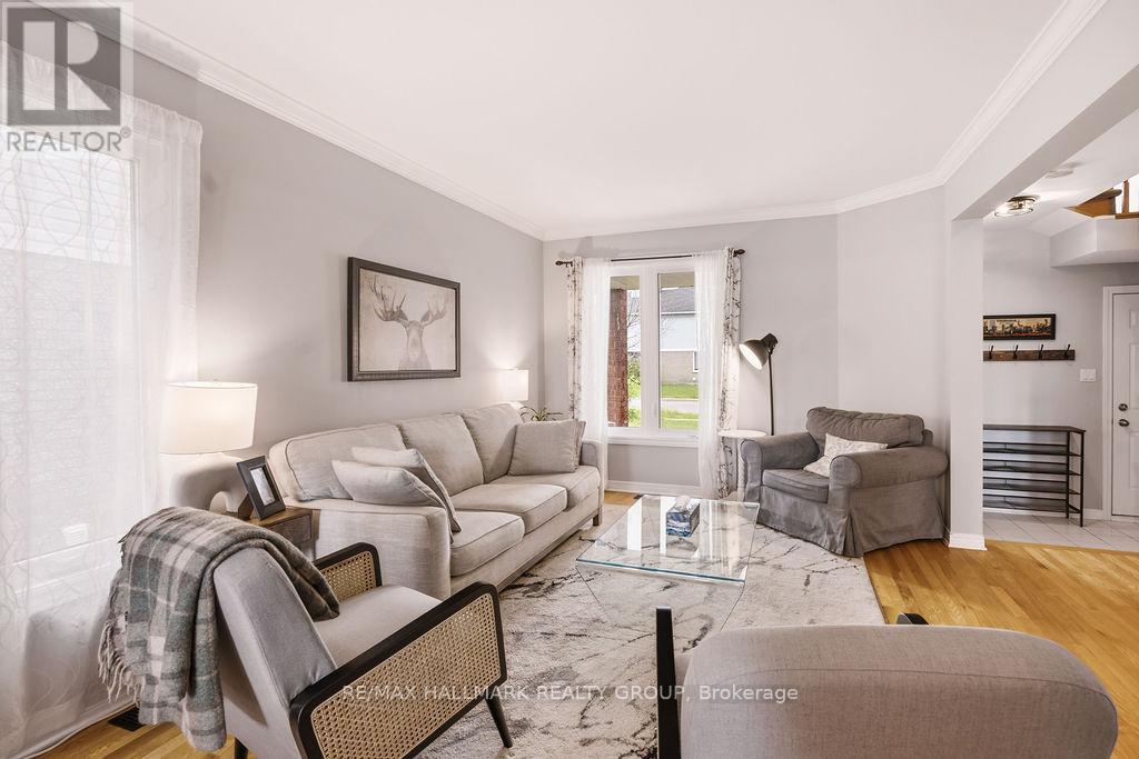 1542 Tonilee Drive, Ottawa, Ontario  K1J 1C1 - Photo 8 - X13471760