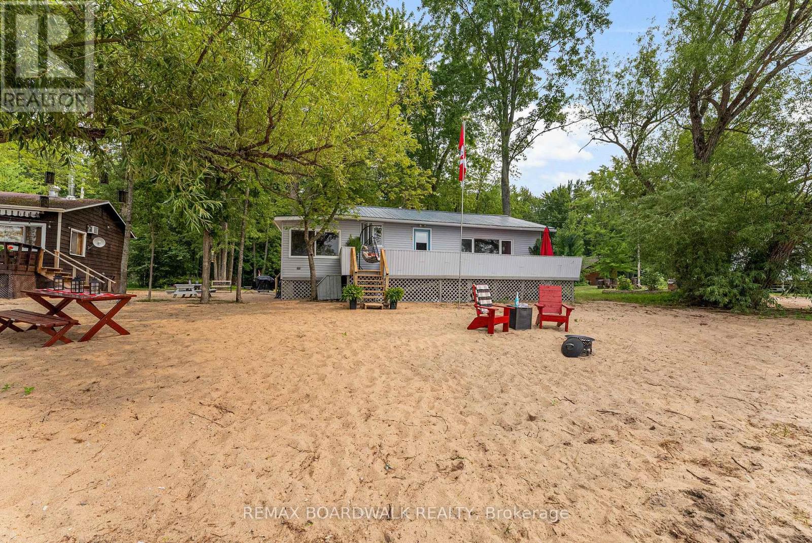 391 Leavoy Lane, Horton, Ontario  K7V 3Z8 - Photo 2 - X13471790