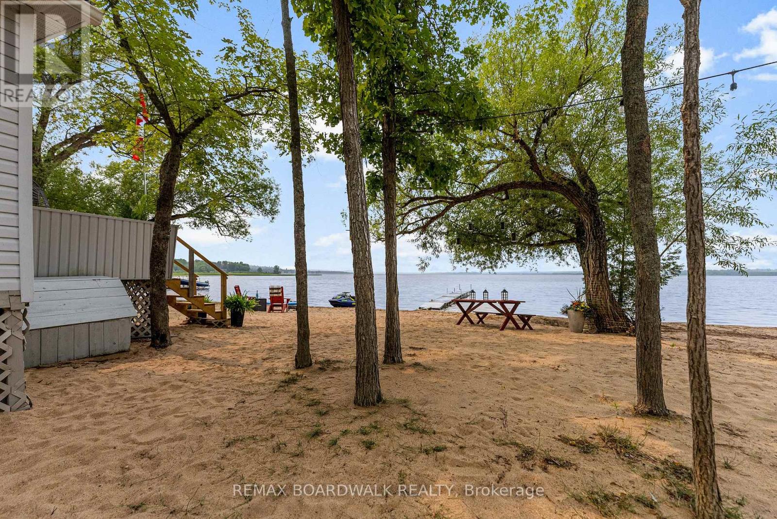 391 Leavoy Lane, Horton, Ontario  K7V 3Z8 - Photo 5 - X13471790