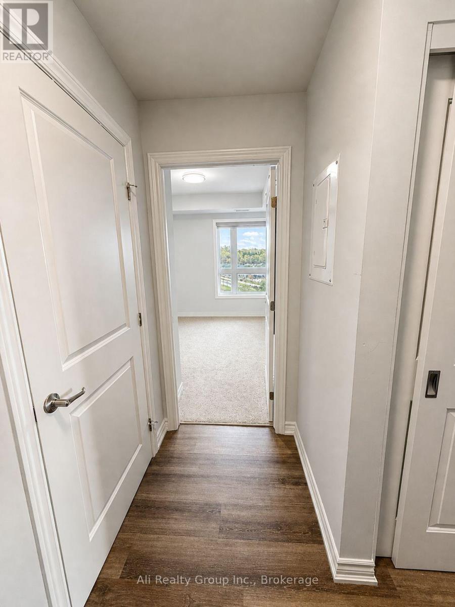 615 - 397 Codds Road, Ottawa, Ontario  K1K 5C7 - Photo 3 - X13471870