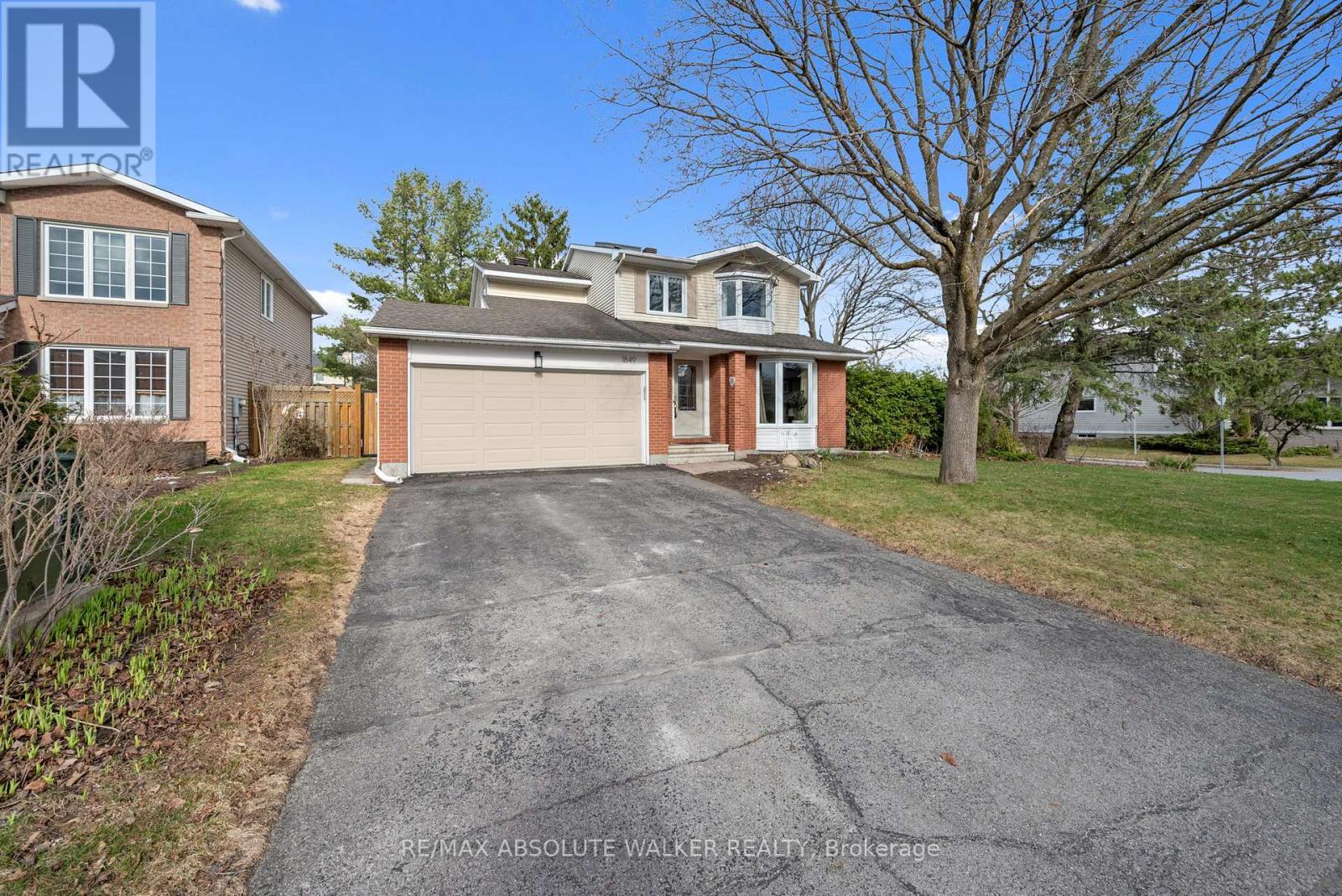 1849 Montereau Avenue, Ottawa, Ontario  K1C 5X5 - Photo 2 - X13472274