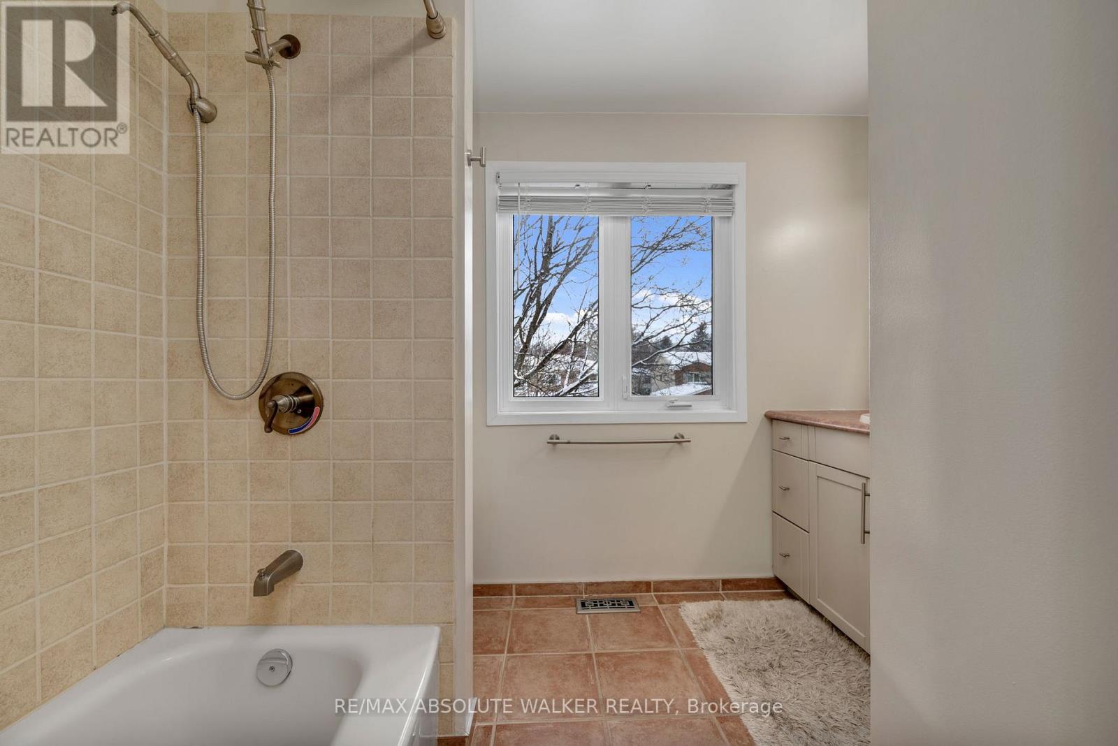 1849 Montereau Avenue, Ottawa, Ontario  K1C 5X5 - Photo 35 - X13472274