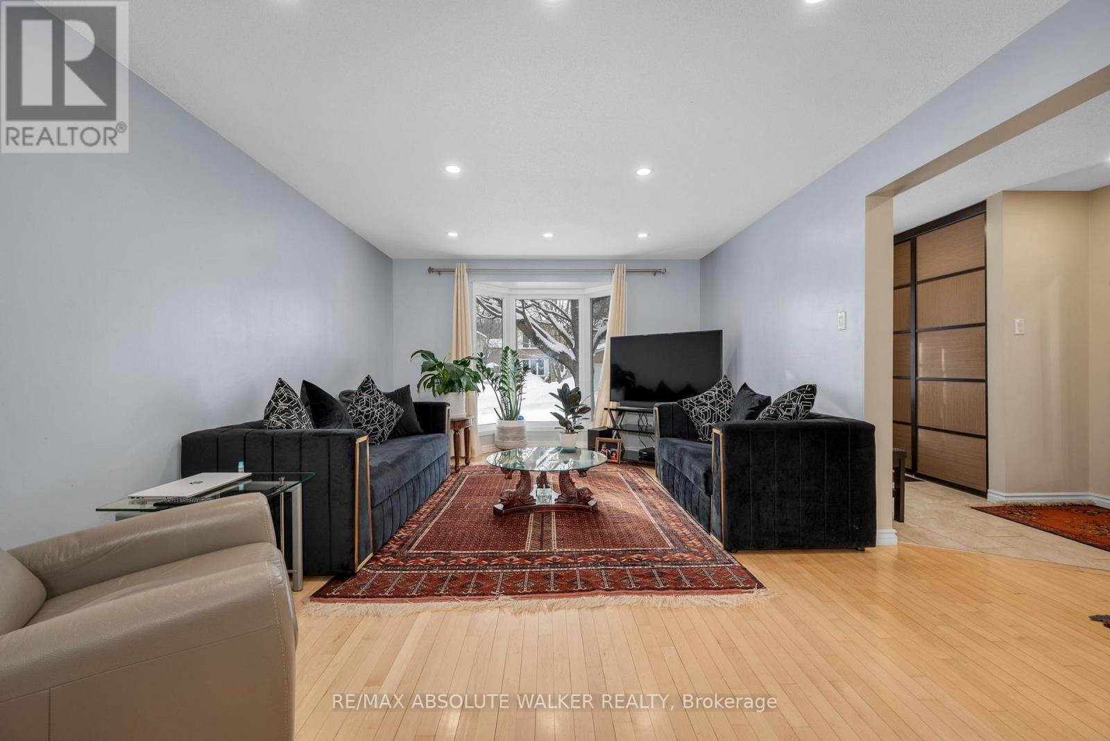 1849 Montereau Avenue, Ottawa, Ontario  K1C 5X5 - Photo 6 - X13472274