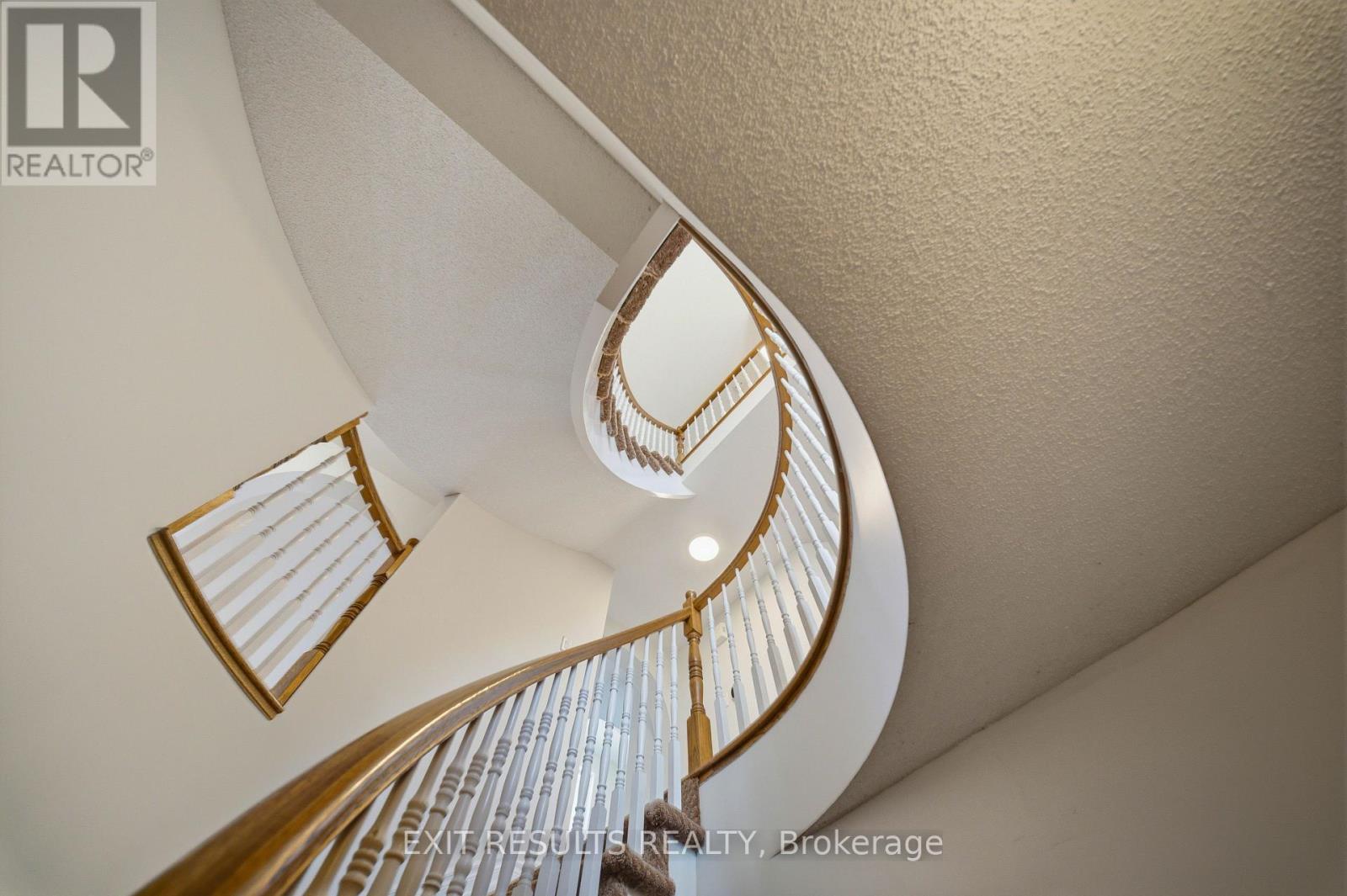 5b Kemp Drive, Ottawa, Ontario  K1T 3W9 - Photo 20 - X13472400