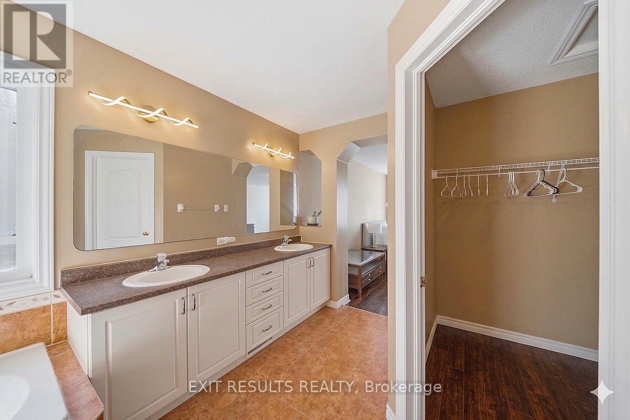 5b Kemp Drive, Ottawa, Ontario  K1T 3W9 - Photo 27 - X13472400