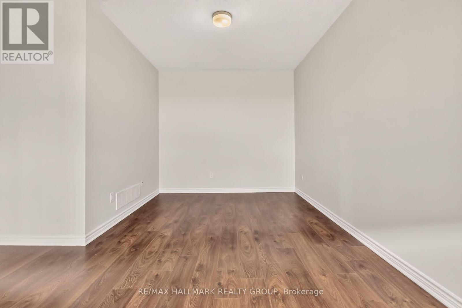 235 Hibernian Walk, Ottawa, Ontario  K2V 0R6 - Photo 11 - X13473998