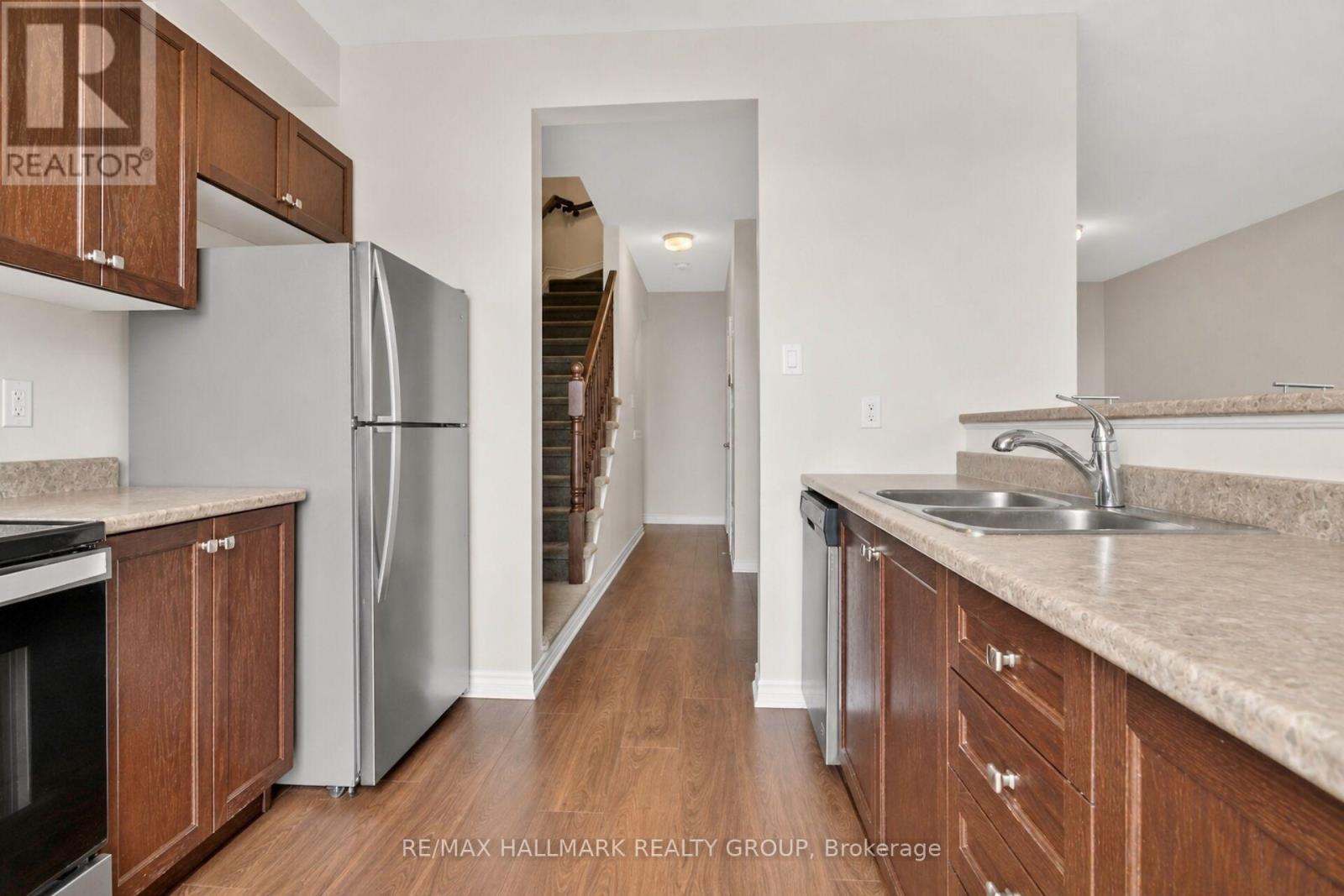 235 Hibernian Walk, Ottawa, Ontario  K2V 0R6 - Photo 12 - X13473998
