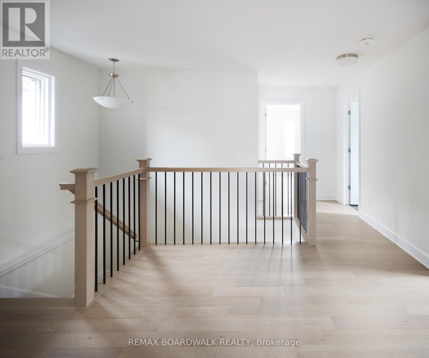 592 Roundhouse Crescent, Ottawa, Ontario  K2S 1K4 - Photo 16 - X13474228