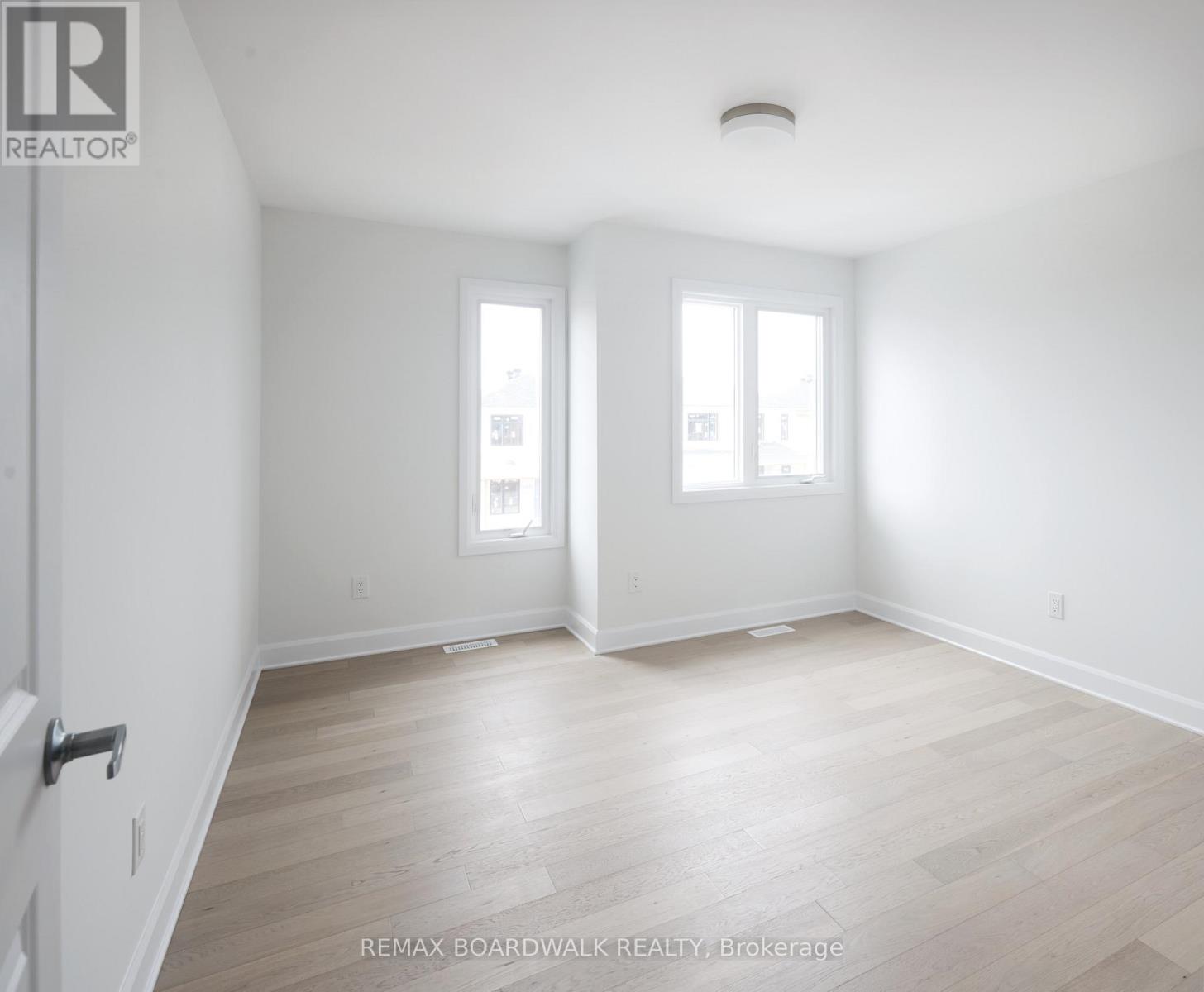 592 Roundhouse Crescent, Ottawa, Ontario  K2S 1K4 - Photo 21 - X13474228