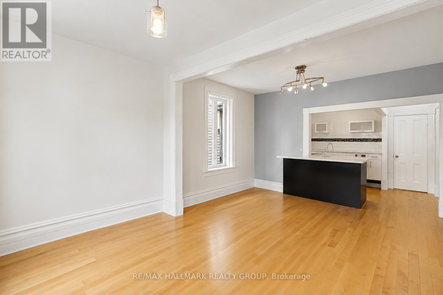 1 - 164 Bruyere Street, Ottawa, Ontario  K1N 5E1 - Photo 3 - X13475048