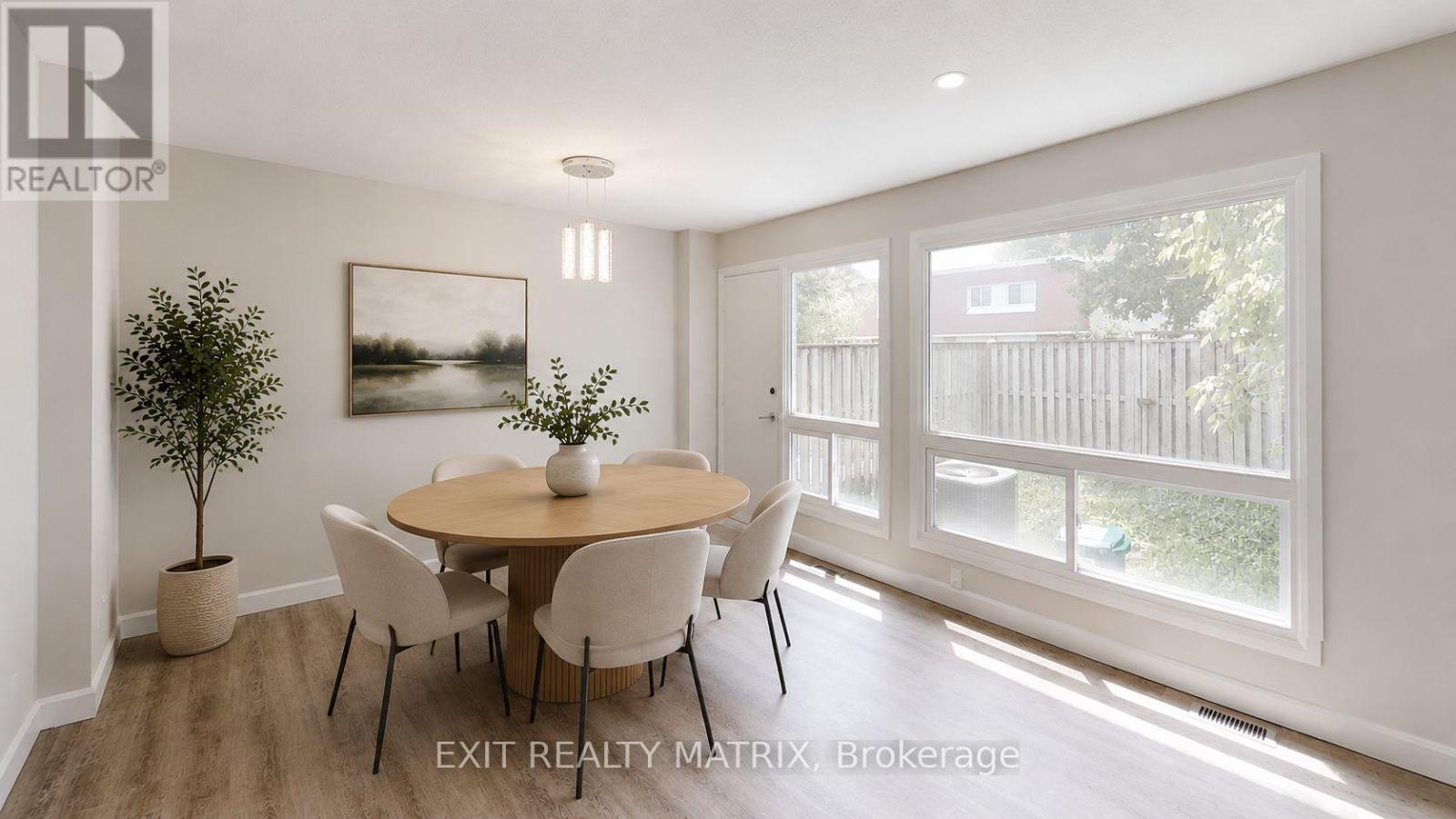 408 Miranda Private, Ottawa, Ontario  K1K 3Y2 - Photo 4 - X13475356