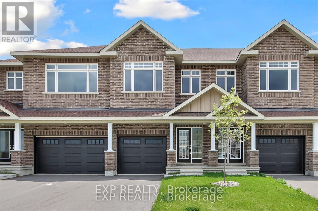 214 Hooper Street, Carleton Place, Ontario  K7C 0C4 - Photo 1 - X13475398