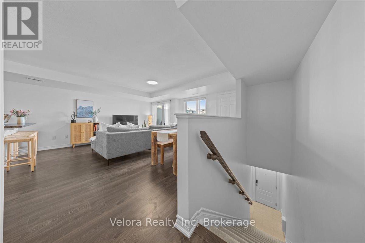78 Lyrid Private, Ottawa, Ontario  K2J 6N3 - Photo 3 - X13475448